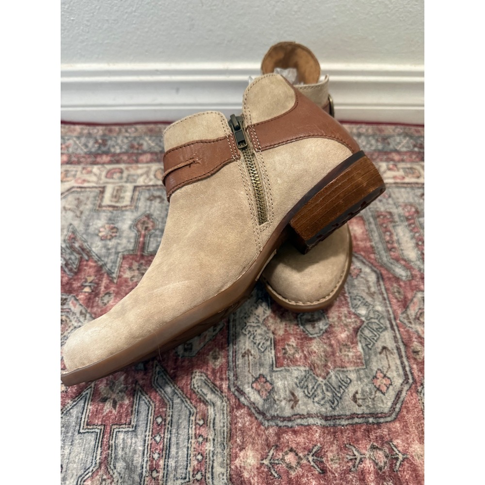 Born Kerri Tan Suede Cognac Leather Ankle Boots Buckle Zip BR0040479 Womens 9M - Picture 2 of 7